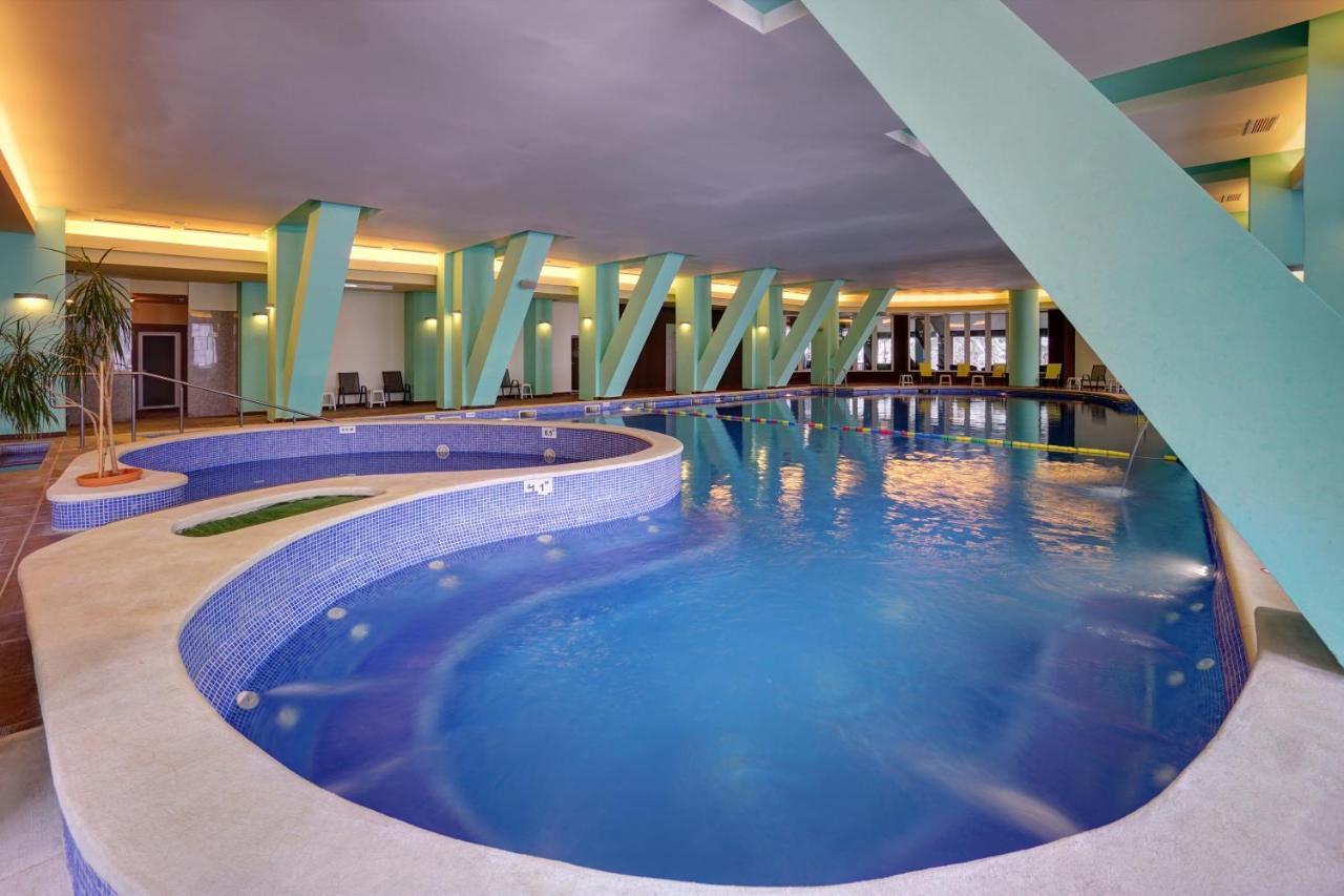 ביילה טושנד Hotel Ciucas מראה חיצוני תמונה