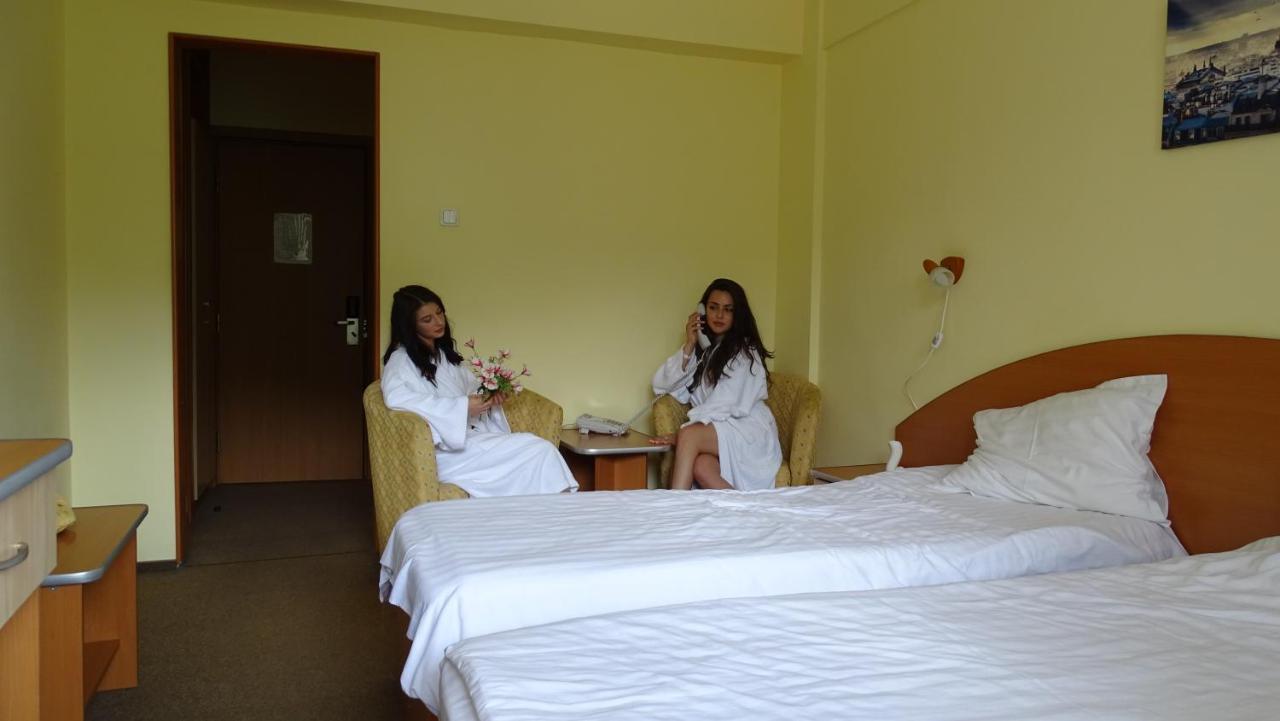 ביילה טושנד Hotel Ciucas מראה חיצוני תמונה